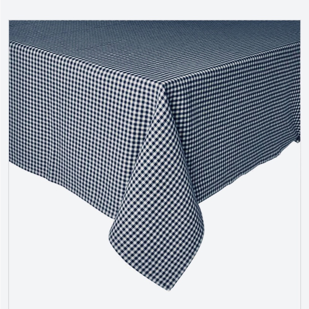 Wayfair•Town & Country Living•BRAND NEW•52”x 70”•Navy/Ivory Gingham Tablecloth🌼 - Picture 2 of 7